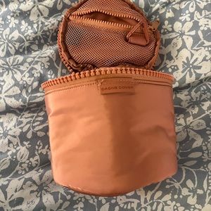 Danger Dover Mila Toiletry Orgnizer size small